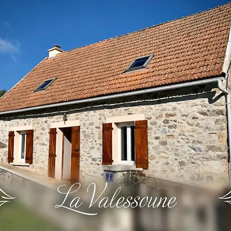 Maison De Vacances La Valessoune *
